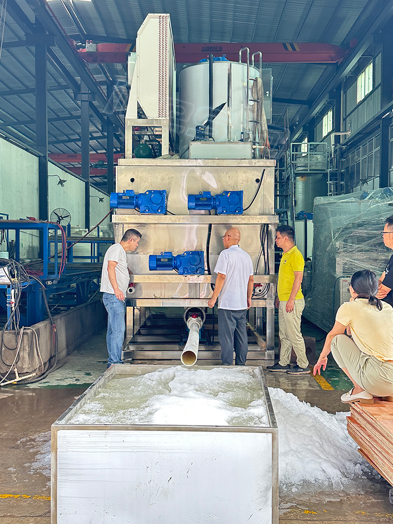 ICESTA定制自动节能高生产率长使用寿命15吨流态冰机